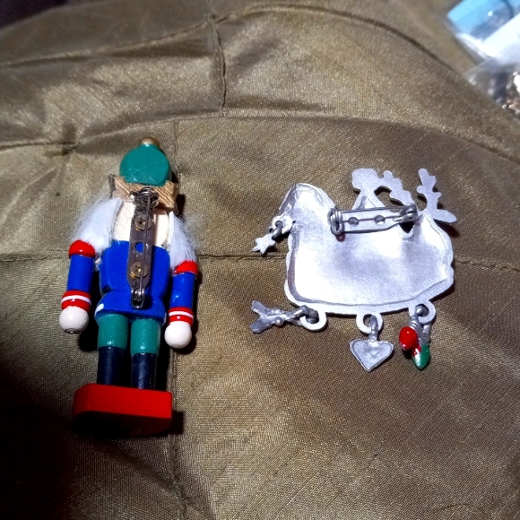 L-6 lot 2 x-mas brooches - Picture 3 of 3